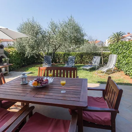 Holiday home Strandnahes, Klimatisiertes Oliva Porec