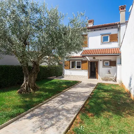 Strandnahes, Klimatisiertes Oliva Holiday home *