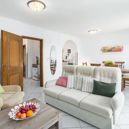Strandnahes, Klimatisiertes Oliva Holiday home