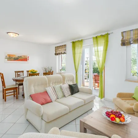 Strandnahes, Klimatisiertes Oliva Holiday home