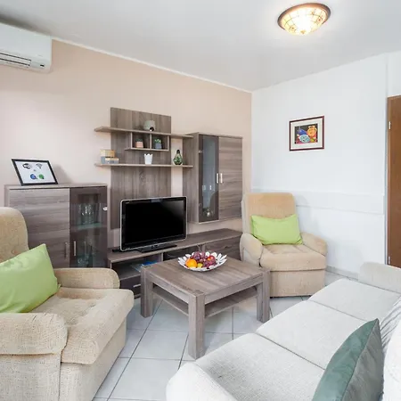 Strandnahes, Klimatisiertes Oliva Holiday home *